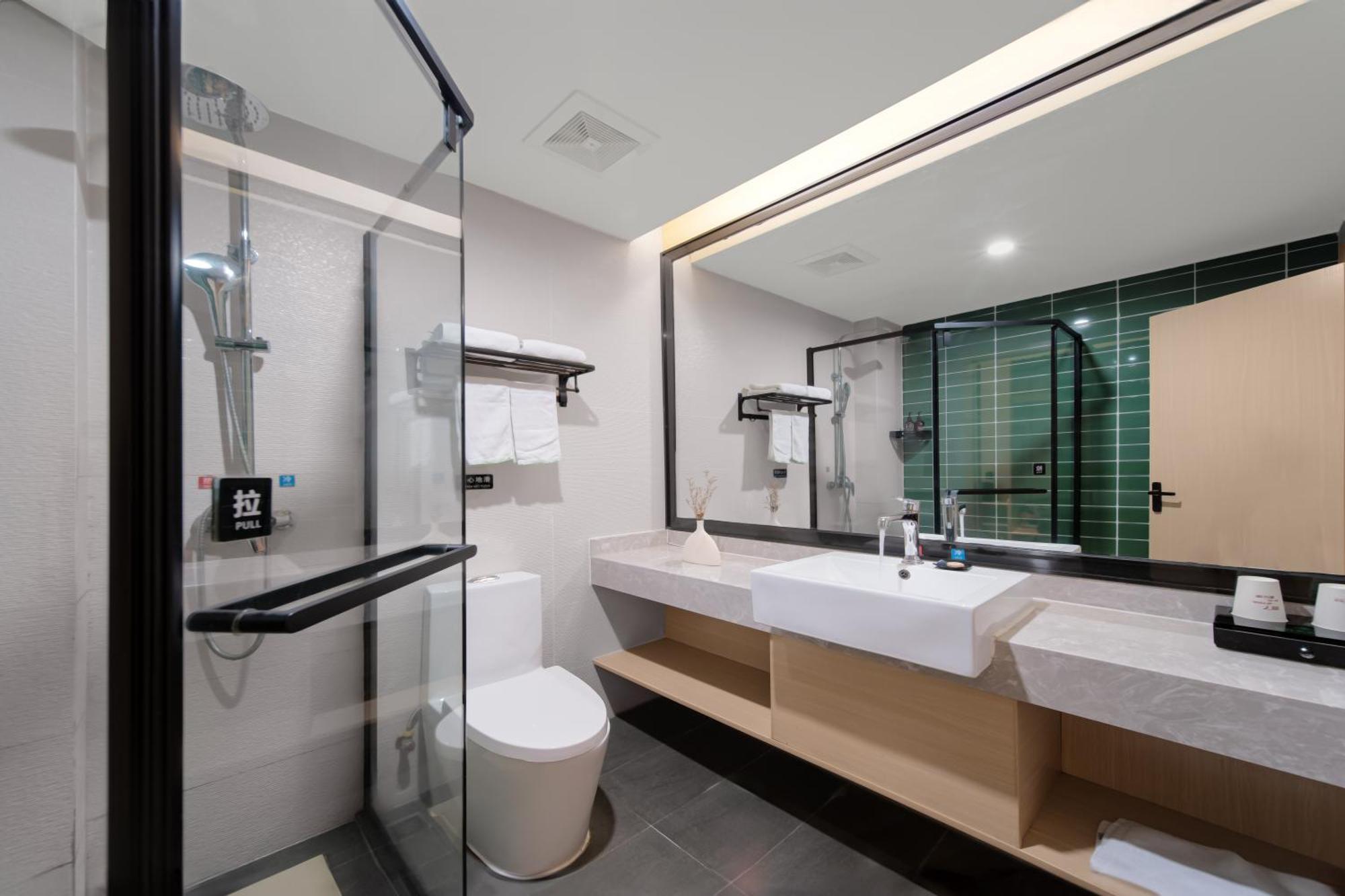 Bai Ling Hotel Nanning Kültér fotó