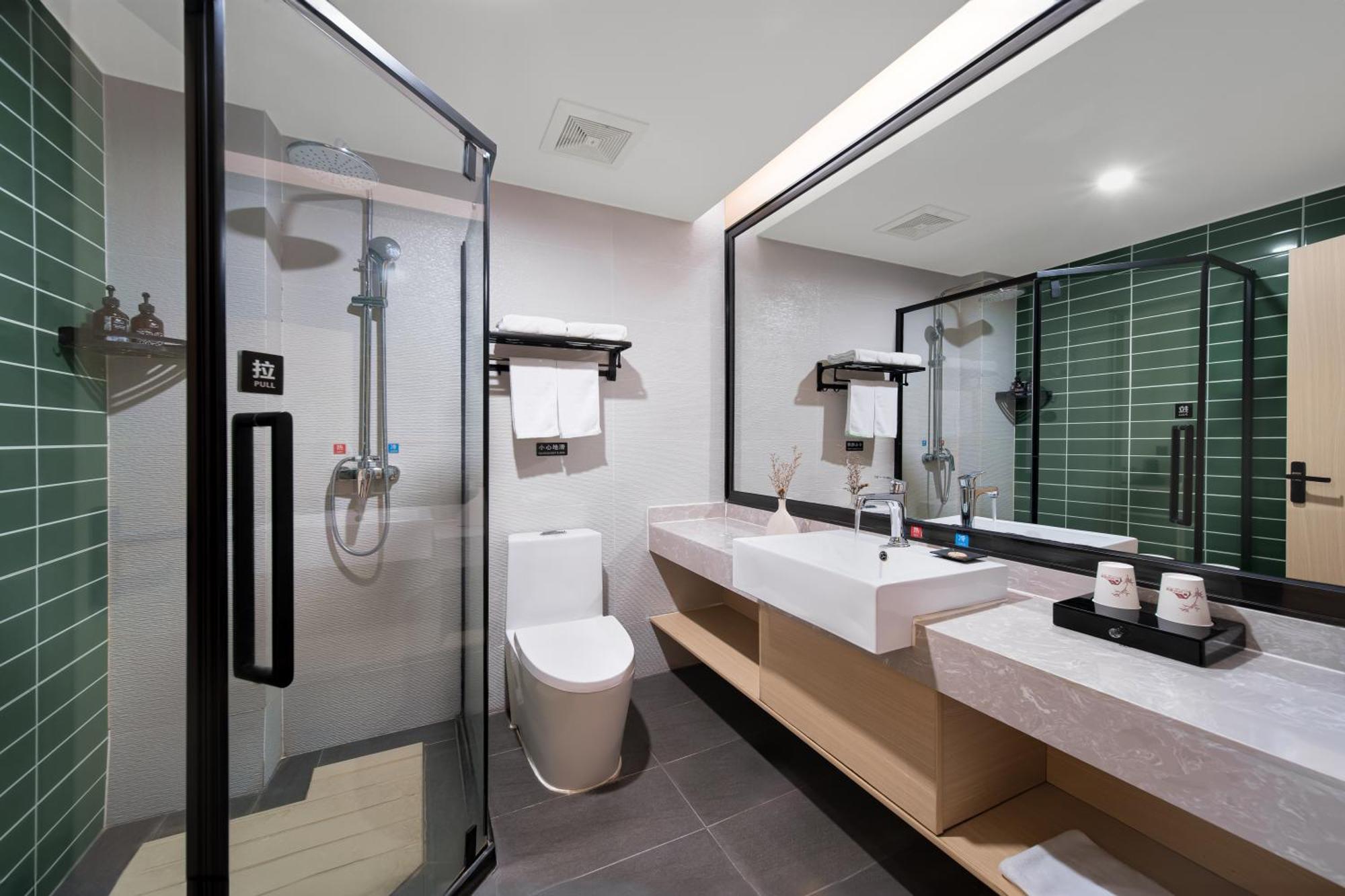 Bai Ling Hotel Nanning Kültér fotó