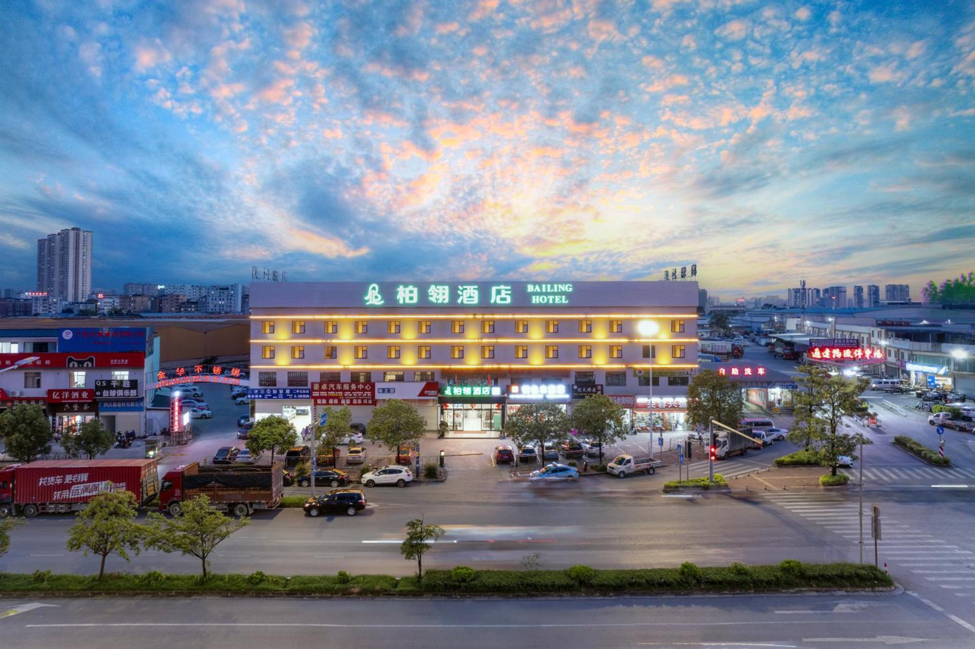 Bai Ling Hotel Nanning Kültér fotó
